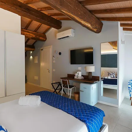 Ad Oriente Affittacamere 4*